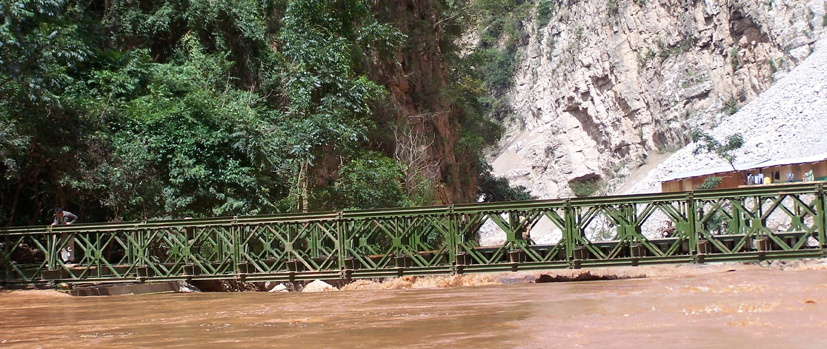 Pudu flumen Steel Bridge in Luquan comitatus, Yunnan
