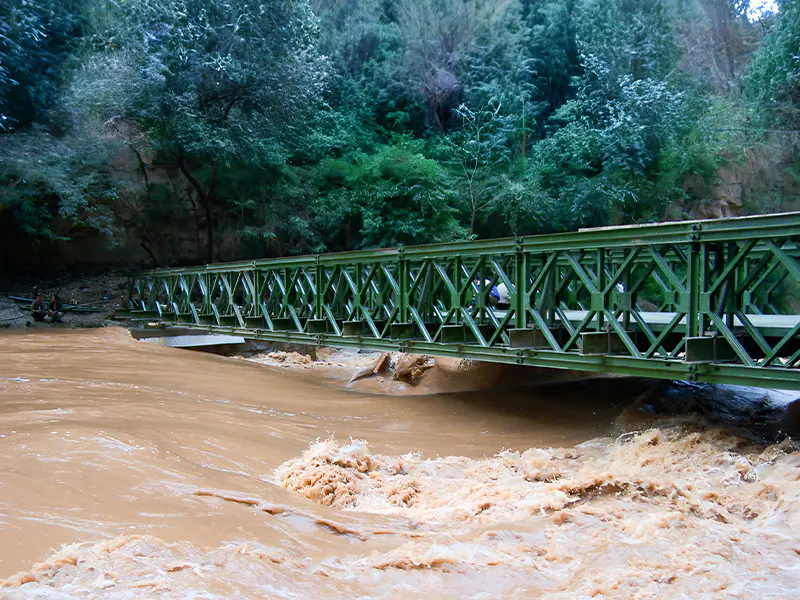 Pudu flumen Steel Bridge in Luquan comitatus, Yunnan